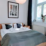 Staybearlin Prenzlauer Berg Grellstrasse * Берлин